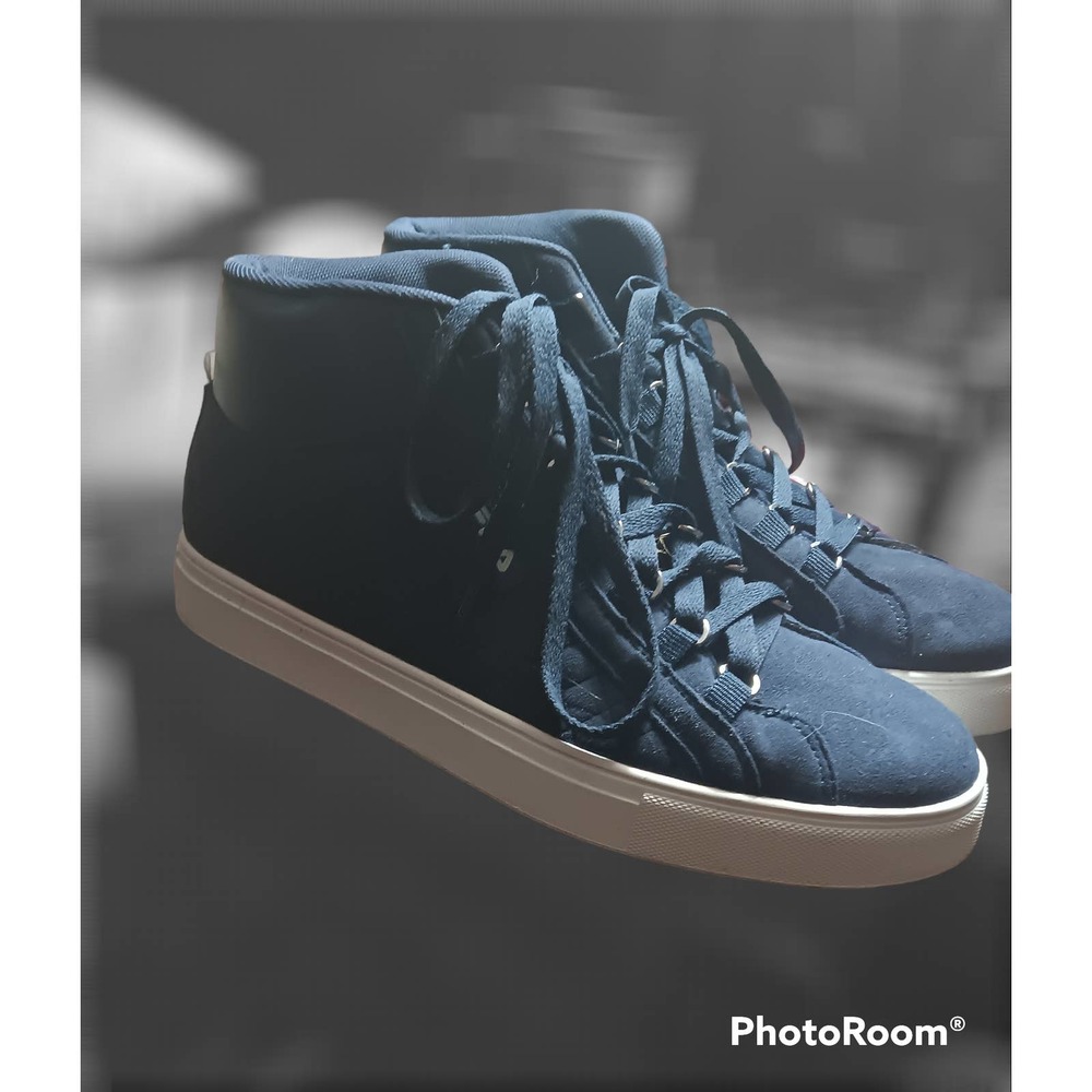 Filas - Picture 2 of 6